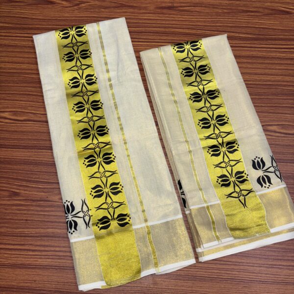Premium Cotton 3inch Kasavu Setmundu With Beautiful Thamara Design